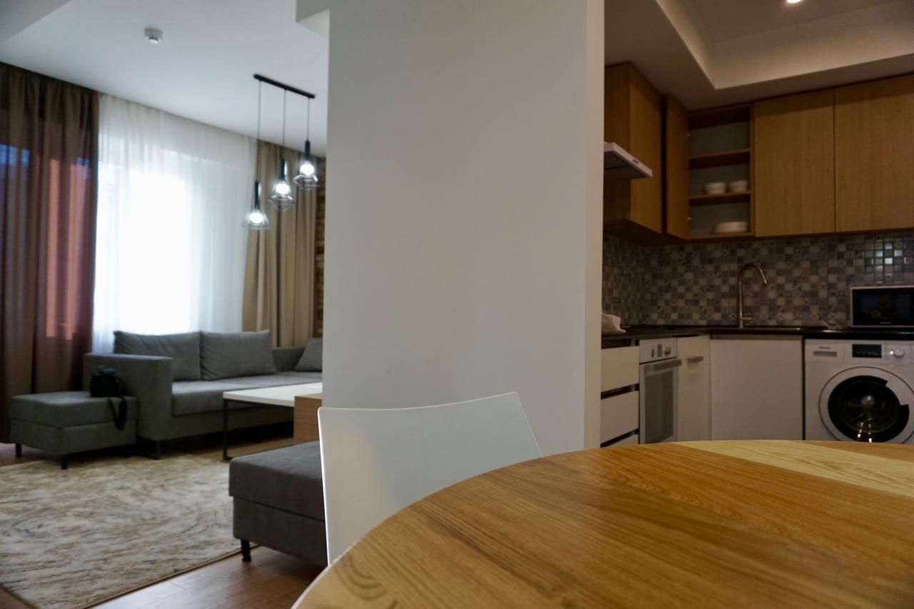 יירבאן North Avenue Loft Apartments מראה חיצוני תמונה